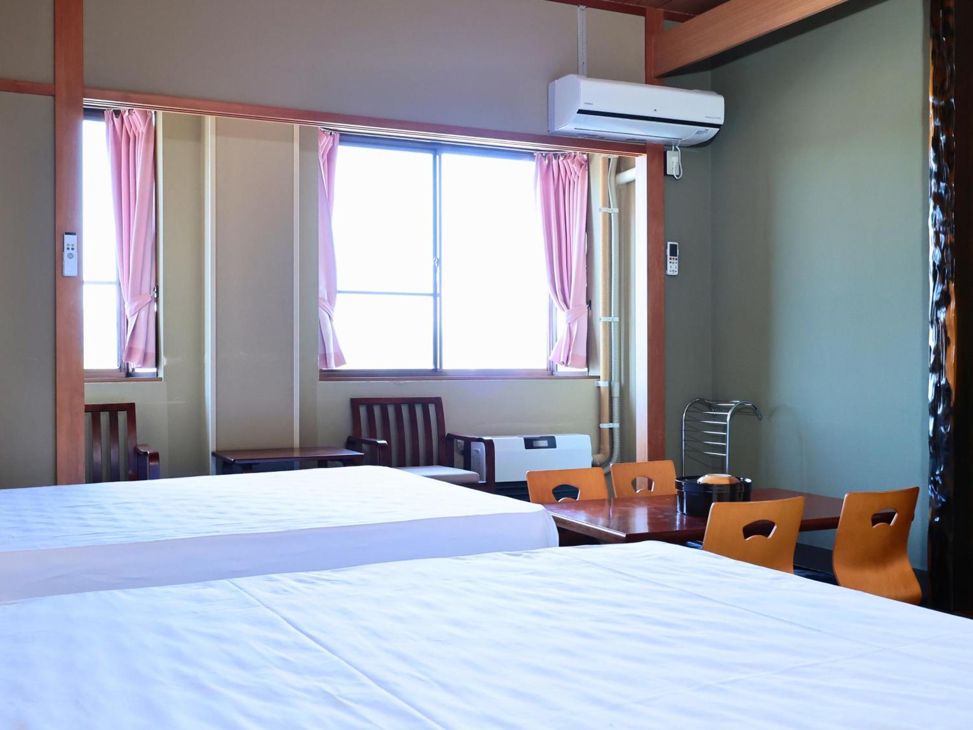 Hotel Oyado Hachibei à Takayama  Extérieur photo
