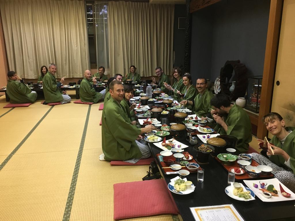 Hotel Oyado Hachibei à Takayama  Extérieur photo